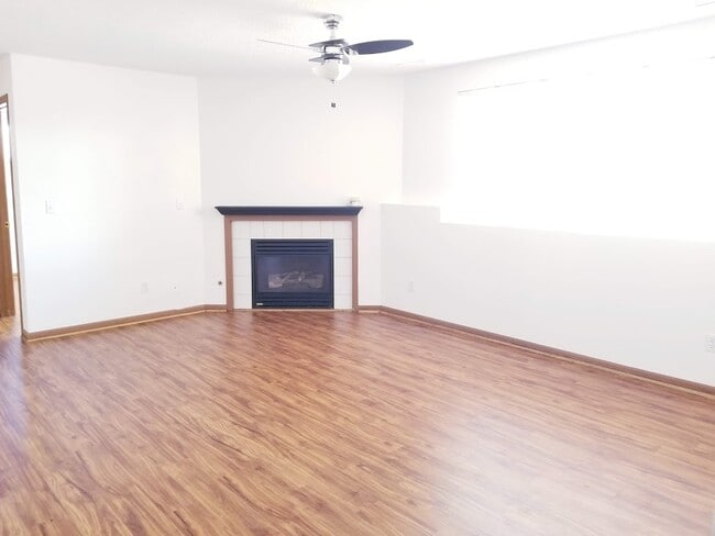 Photo - 1230 Murray St NE Unit 3