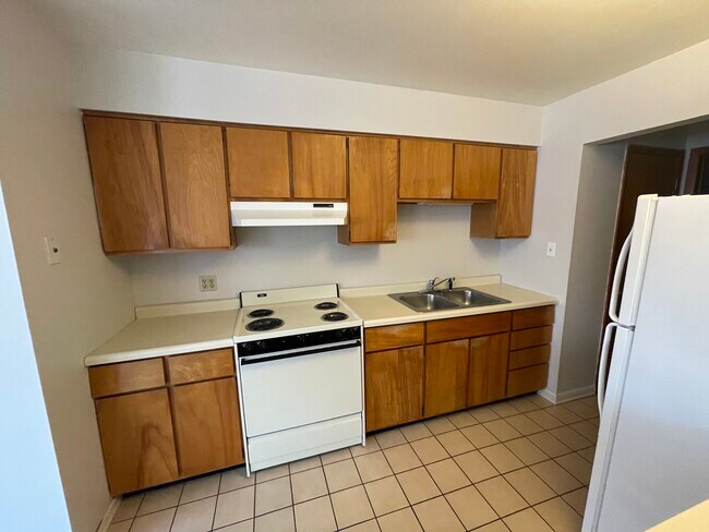 Photo - 12 Main St Unit 4