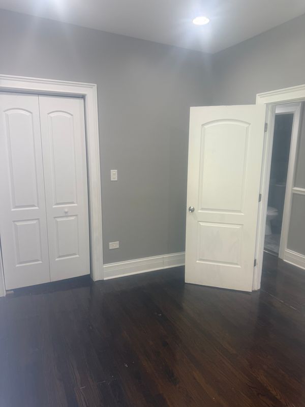 6135 S Vernon Ave Unit 2