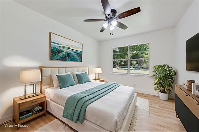 Photo - 126 Stephens St