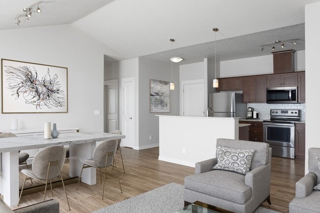 Photo - Springville Oaks