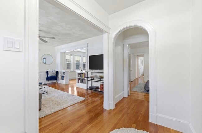 Photo - 48 Farquhar St Unit 1