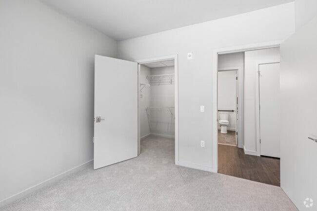 A5 - 1BR,1BA - 737SF - Bedroom