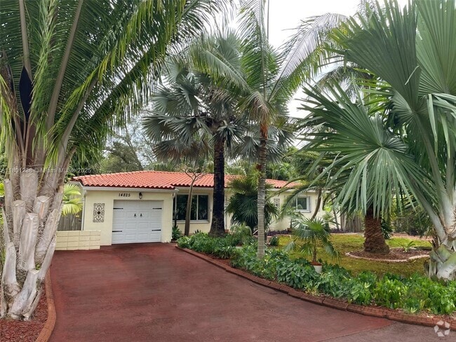 Building Photo - 14825 NE 9th Ct Rental