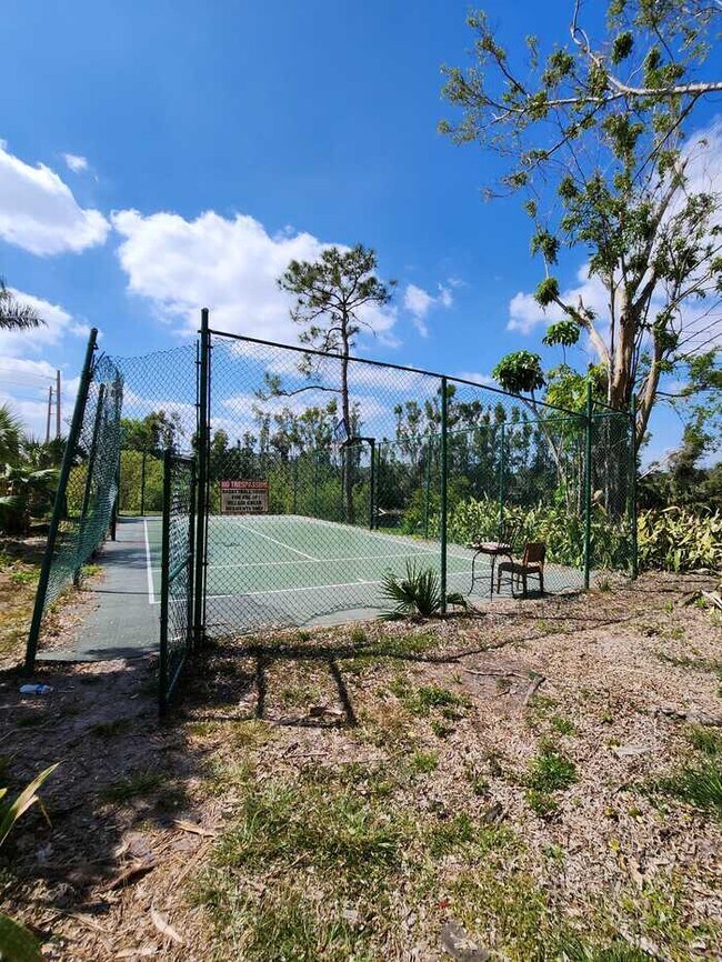 Photo - 2845 Winkler Ave Unit 317