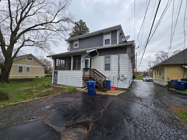 249 E Park Blvd