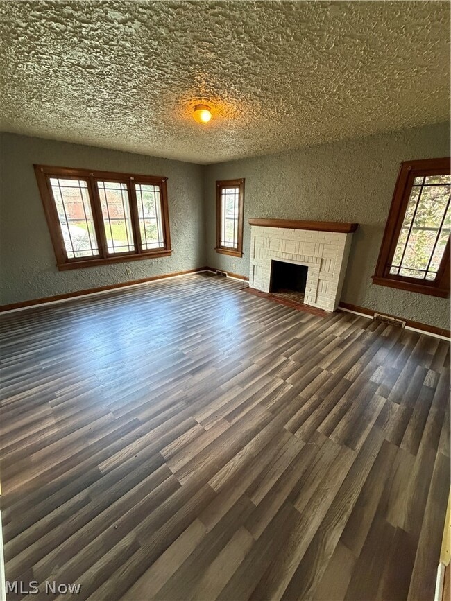 Photo - 119 Upland Ave