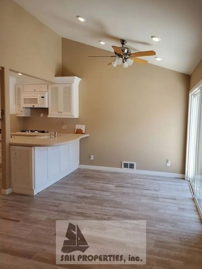 17162 CA-1 Unit 204