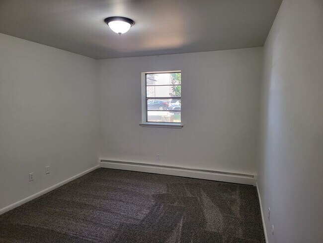 Photo - 933 W Main St Unit First Floor