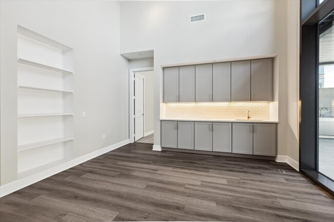 Photo - 9757 Katy Fwy Unit 822