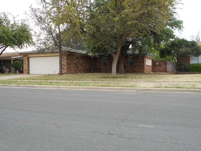 Building Photo - 2117 75th St Rental