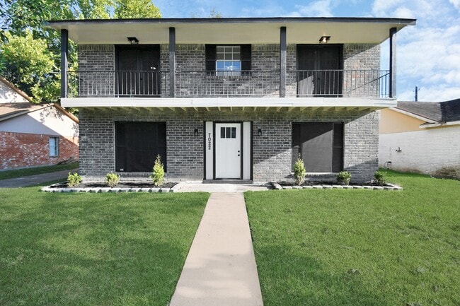 Building Photo - 7022 Castleview Ln Rental