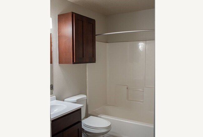 Photo - 25000 FM 2100