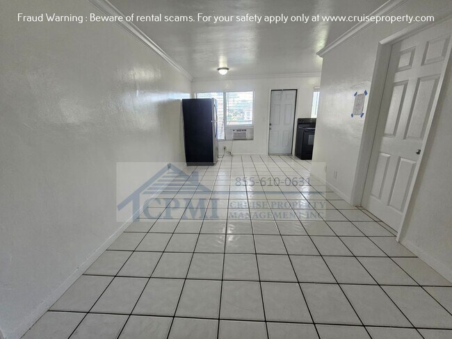 Photo - 6008 NW 10th St Unit 2