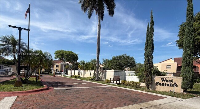 Building Photo - 10253 NW 9th St Cir Unit 502-6