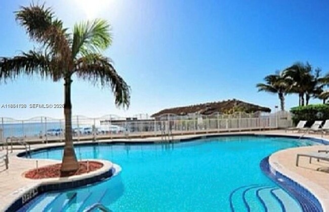 Photo - 16699 Collins Ave Unidad 1103