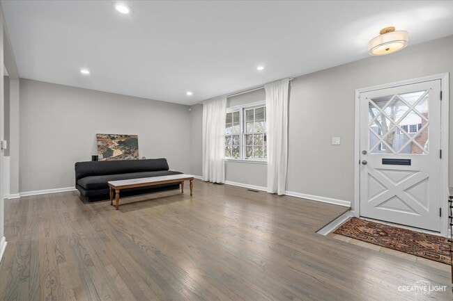 Photo - 1104 N Brainard St