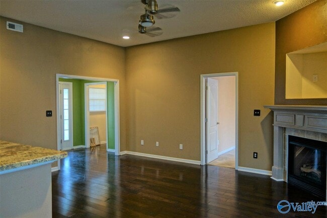 Photo - 139 Potters Wheel NW