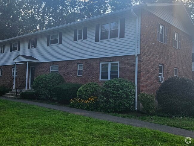 Building Photo - 482 Oak Ave Unit APT 60