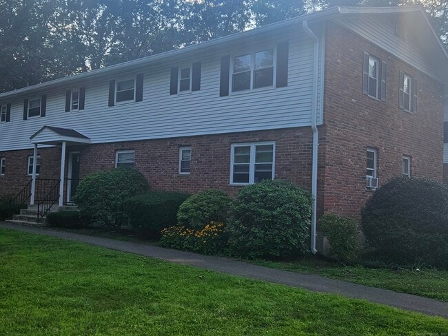 Photo - 482 Oak Ave Unit APT 60