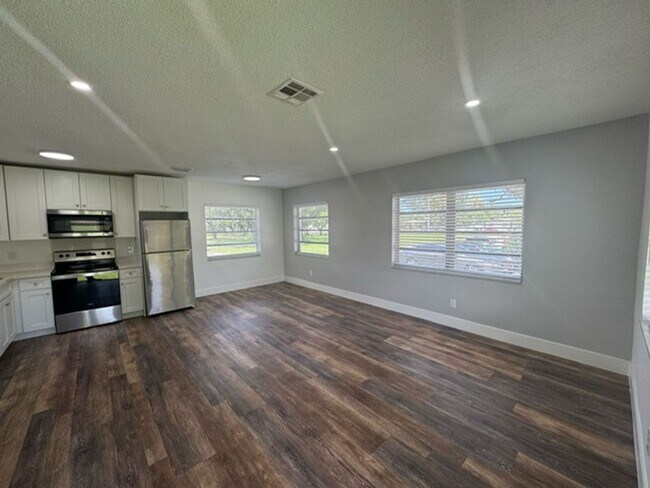 Photo - Edgewood Apartments LLC