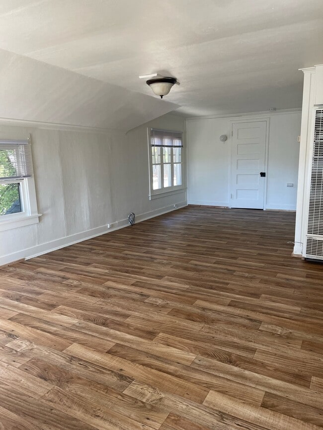 5345 Olmeda Ave Unit 3