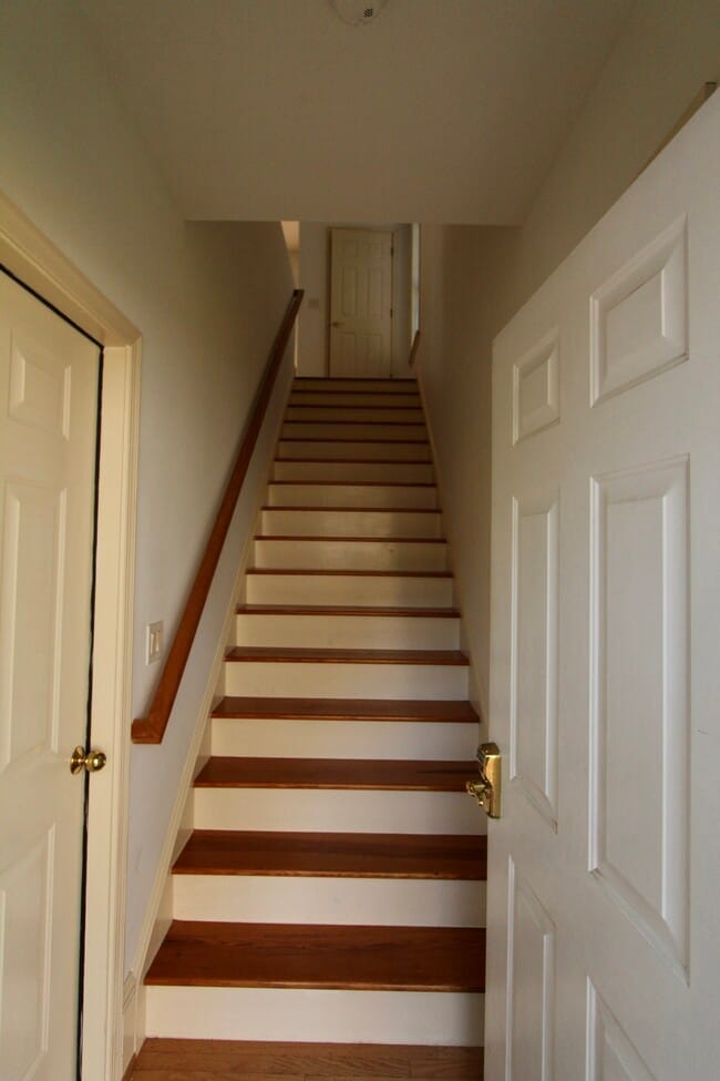 Photo - 1039 Locust Ave Unit 1039 Locust B