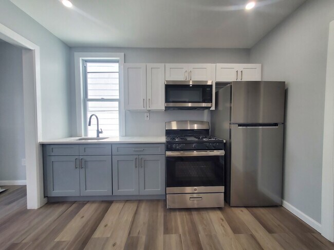 Building Photo - 182 Bartholdi Ave Unit 2 Rental