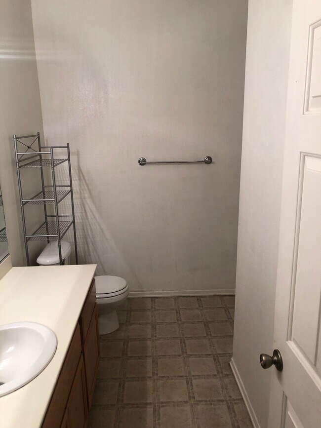 Photo - 47395 Monroe St Unidad 226