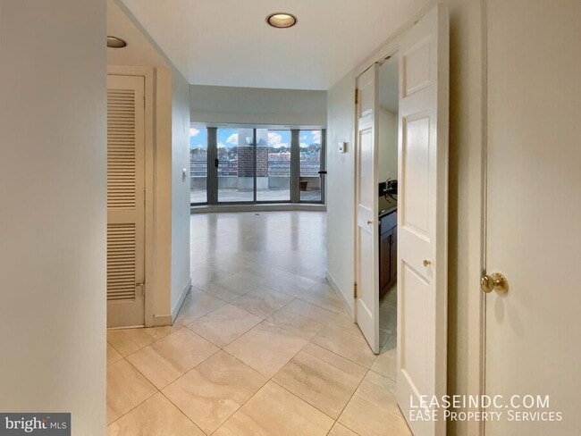 Photo - 1275 25th St NW Unit #600