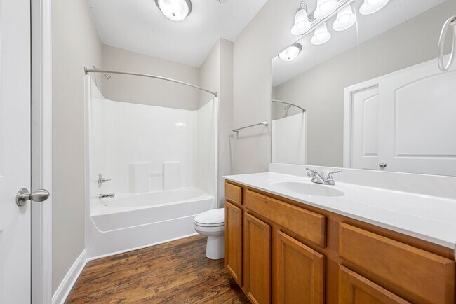 Mount Victor Olde Towne Luxury Apartments