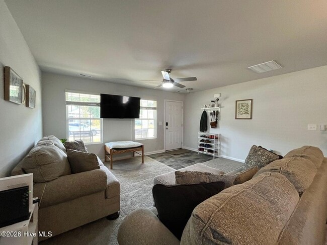 Photo - 784 Conductor Ct