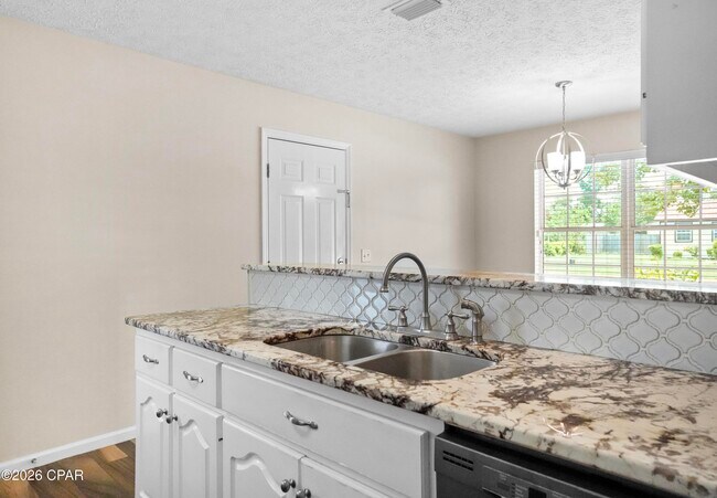Photo - 1815 Foster Ave