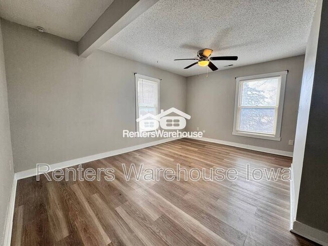 Photo - 901 41st St Unidad 2