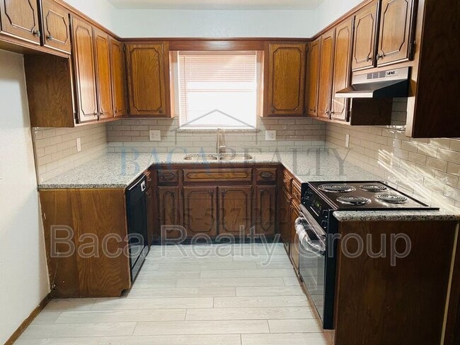 Building Photo - 305 S Fifth Street Unit A Rental
