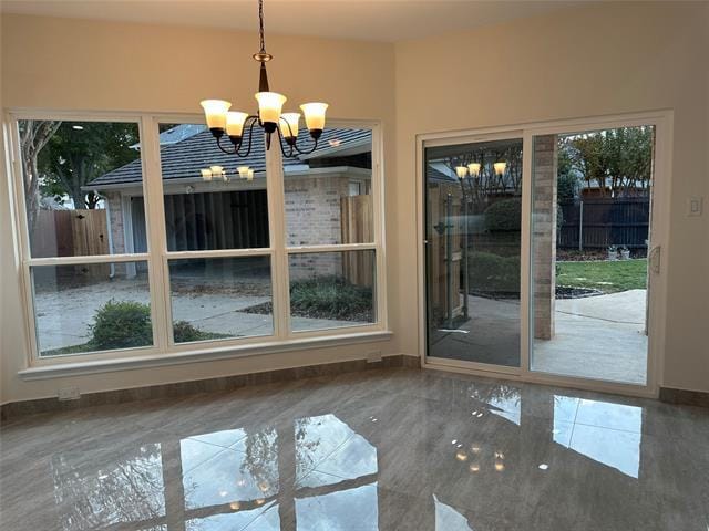 Photo - 304 Glen Hollow