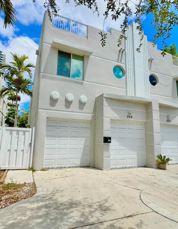 Photo - 504 SW 4th Ave Townhome