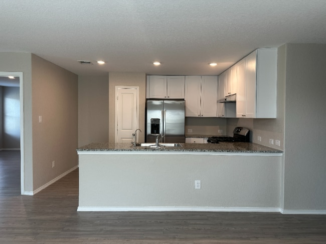 Photo - 9951 Flax Ml Dr