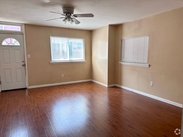 Building Photo - 1119 Freyburg St Rental