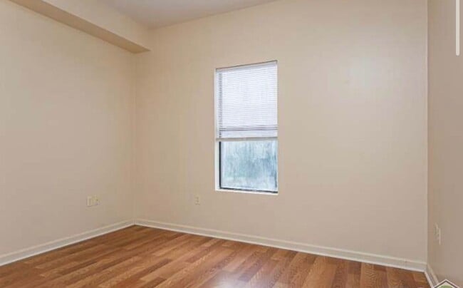 Photo - 373 Community College Dr