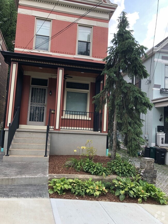 Building Photo - 133 Parker St Unit Parker #2 Rental