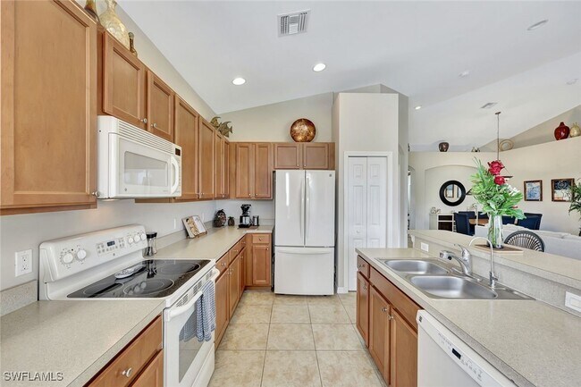 Photo - 9110 Spanish Moss Way Unidad 422