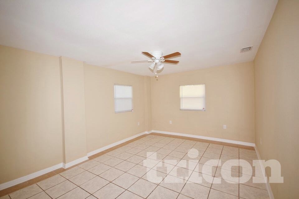 Photo - 1707 W Hanlon St