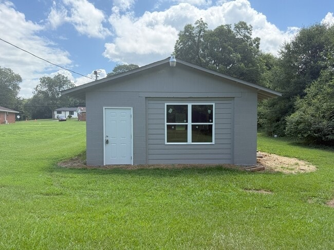 Photo - 12 Hollis St