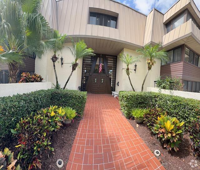 Building Photo - 1800 SE St Lucie Blvd Unit 5-201 Rental