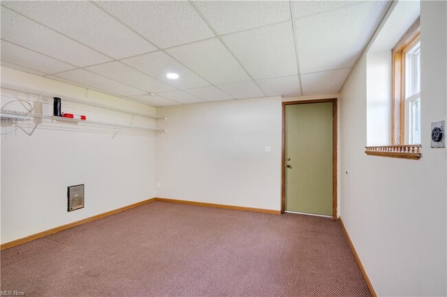Building Photo - 624 Angiline Dr