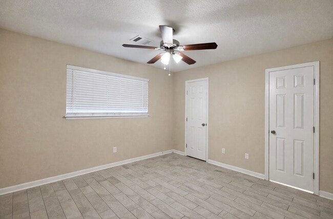 Photo - 101 Lottie Ln