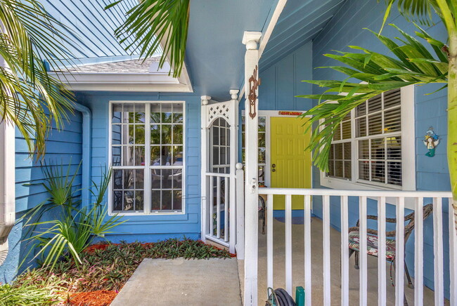 Building Photo - 716 Ocean Dunes Cir
