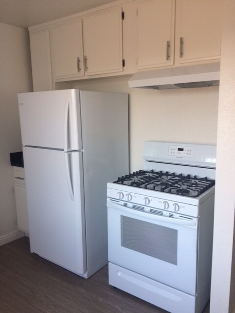 Photo - 11431 Cedar Avenue