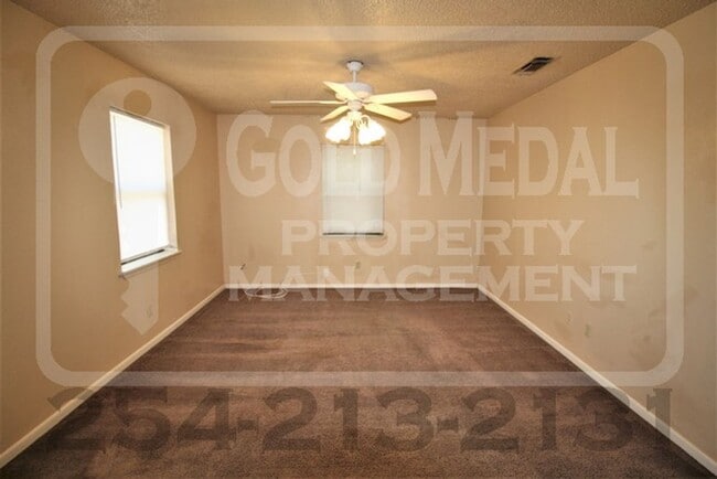 Photo - 804 Michelle Dr